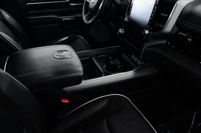 2025 RAM 1500 Laramie NIGHT EDITION
