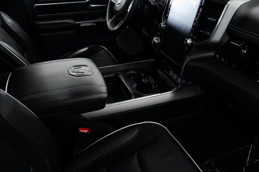 2025 RAM 1500 Laramie NIGHT EDITION