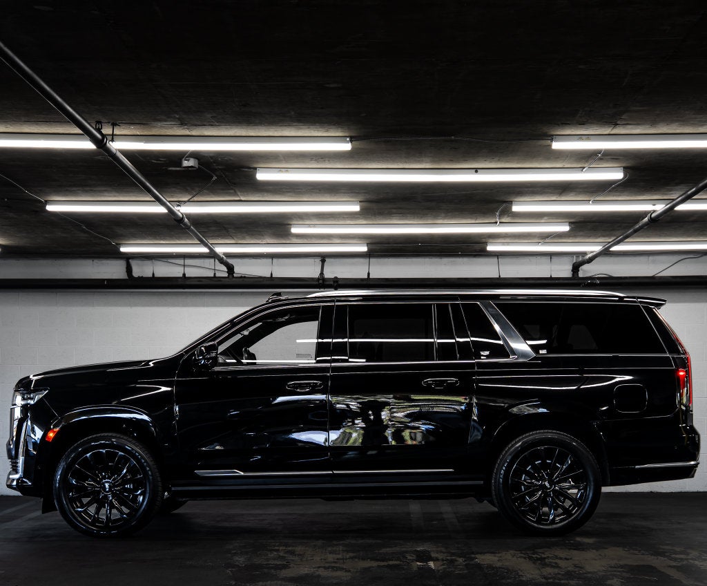 2023 Cadillac Escalade ESV Premium