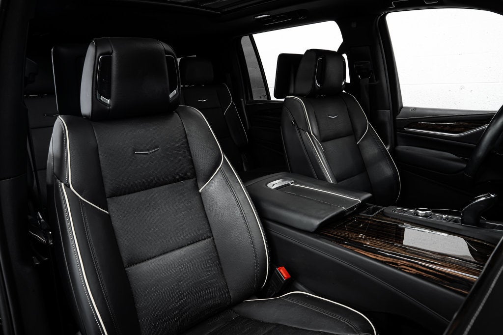 2023 Cadillac Escalade ESV Premium