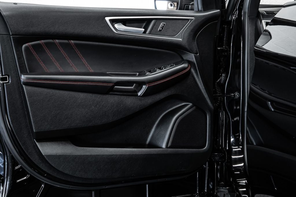 2023 Ford Edge ST Line