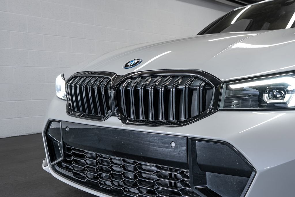 2023 BMW 3 Series 330e