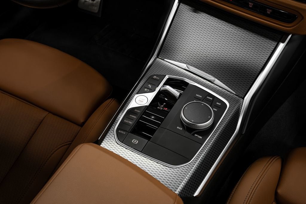 2023 BMW 3 Series 330e