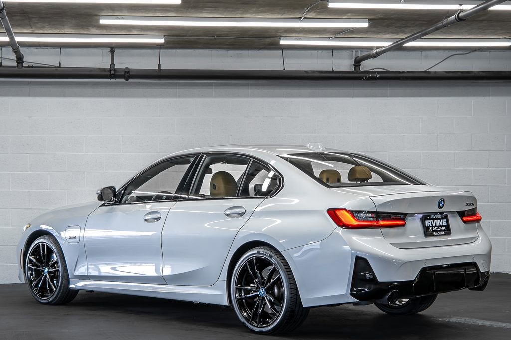 2023 BMW 3 Series 330e