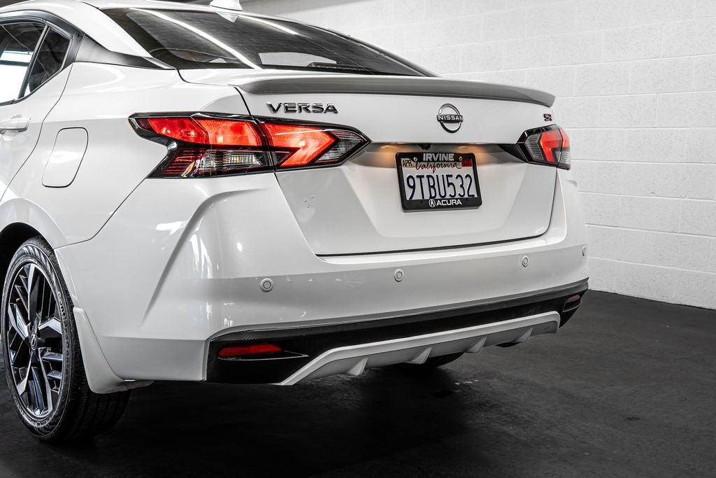 2025 Nissan Versa 1.6 SR