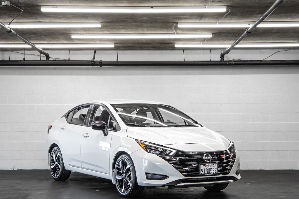 2025 Nissan Versa 1.6 SR