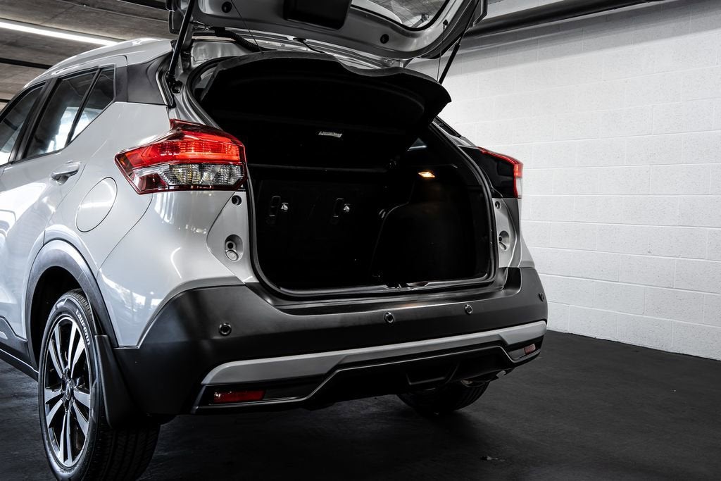 2020 Nissan Kicks SR