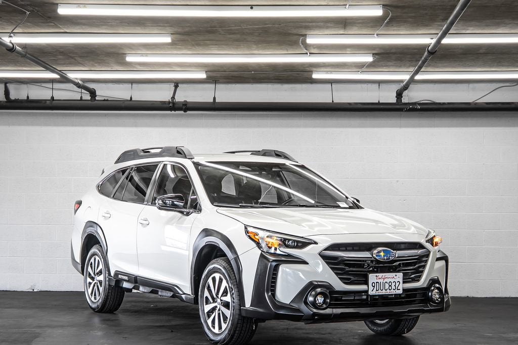2023 Subaru Outback Premium
