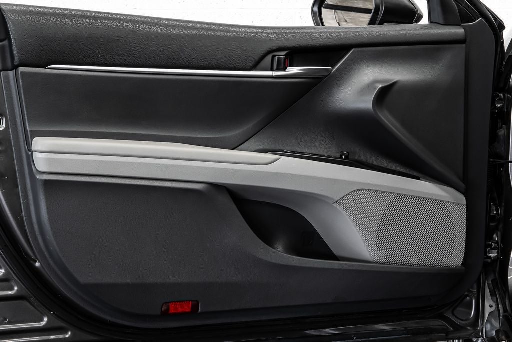 2020 Toyota Camry Hybrid SE