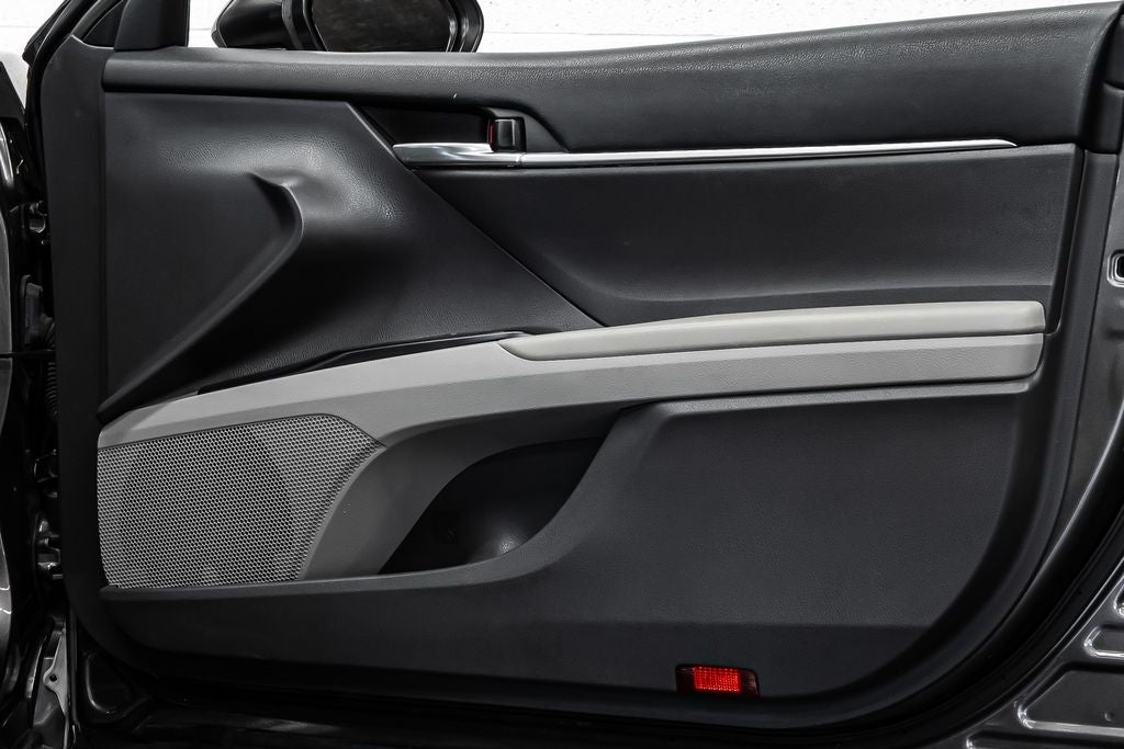 2020 Toyota Camry Hybrid SE