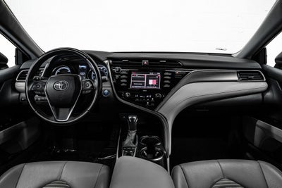 2020 Toyota Camry Hybrid SE