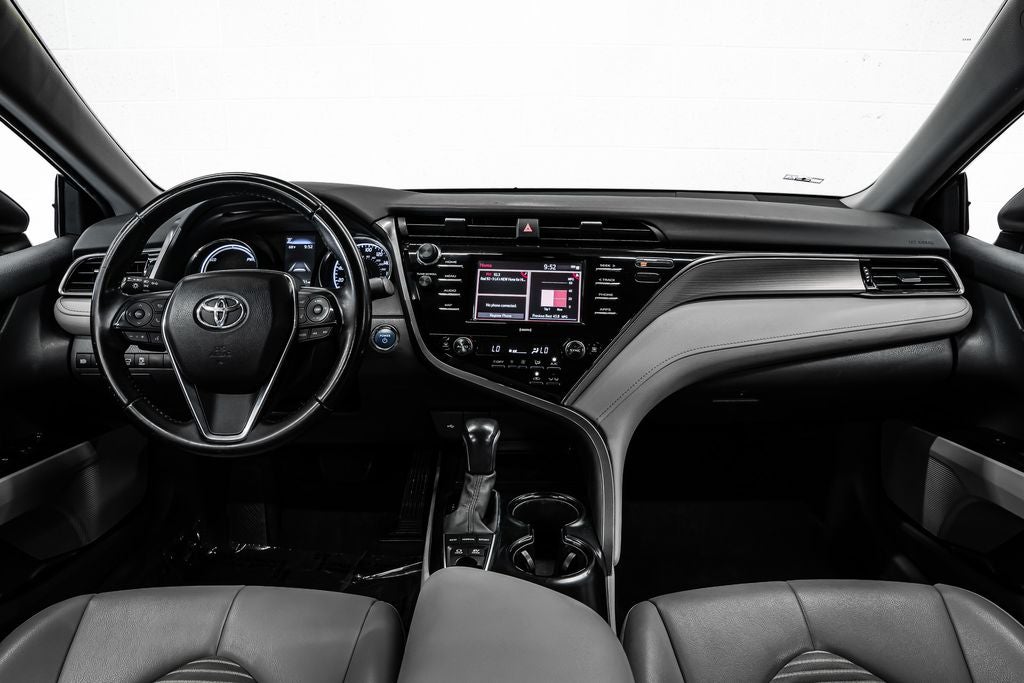 2020 Toyota Camry Hybrid SE
