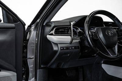 2020 Toyota Camry Hybrid SE