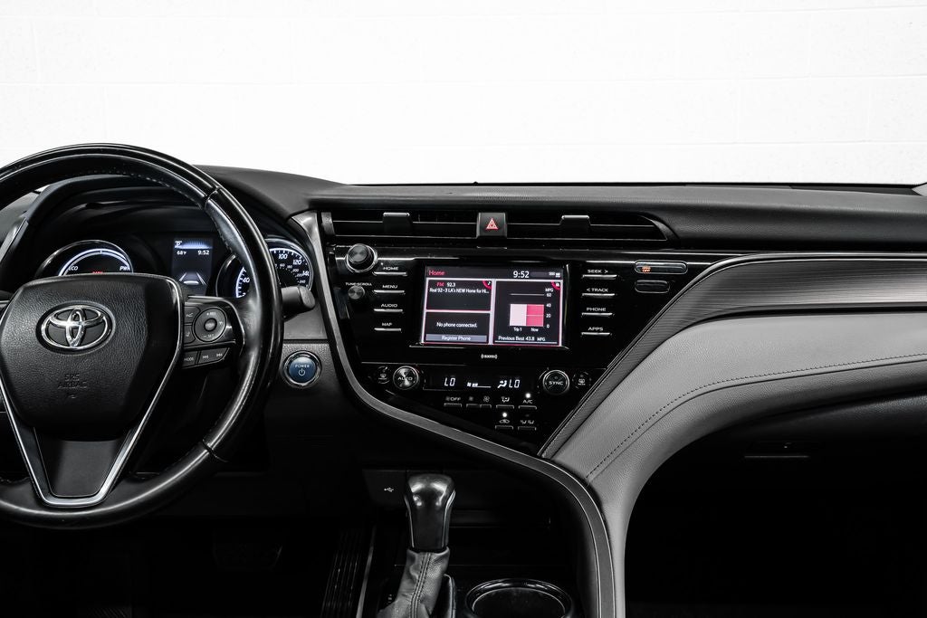 2020 Toyota Camry Hybrid SE