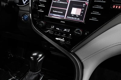 2020 Toyota Camry Hybrid SE
