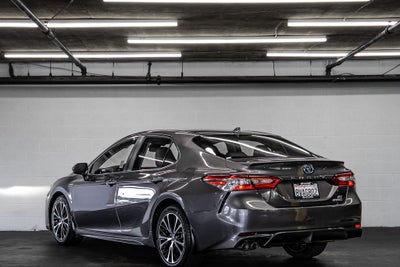 2020 Toyota Camry Hybrid SE