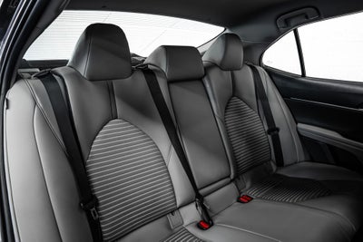 2020 Toyota Camry Hybrid SE