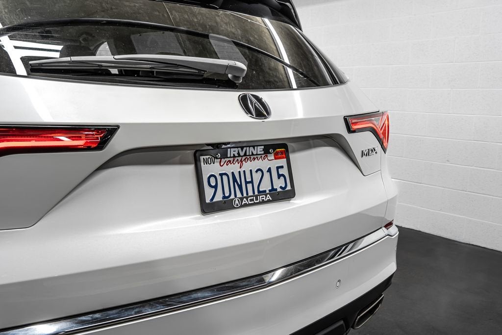 2023 Acura MDX w/Technology Package