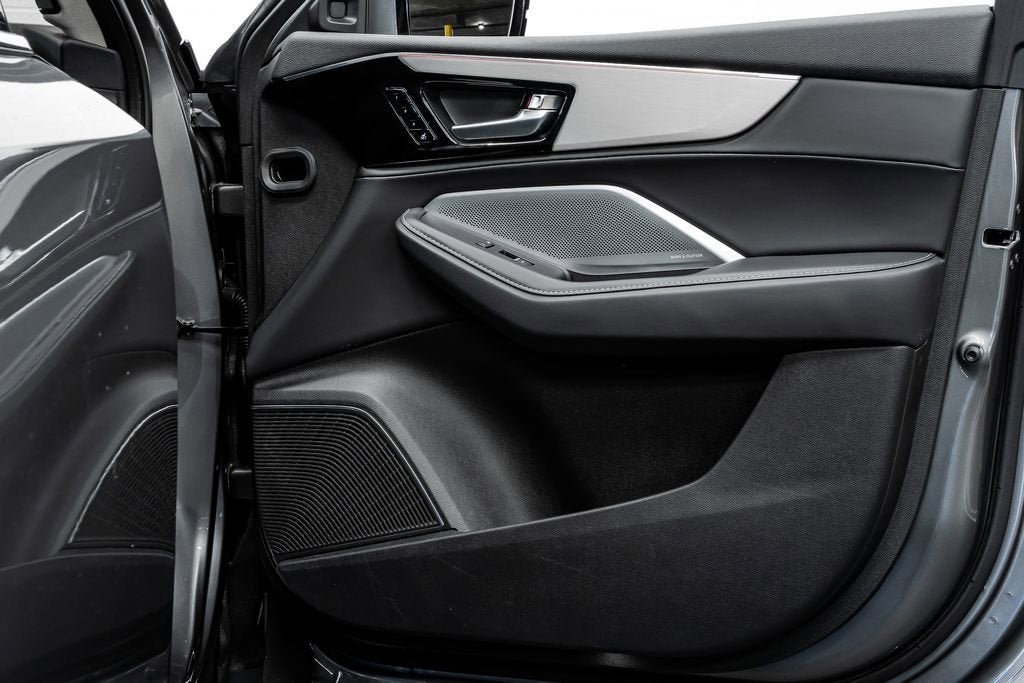 2025 Acura MDX w/Technology Package