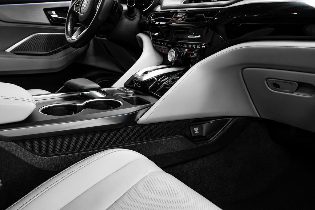 2023 Acura MDX w/Technology Package