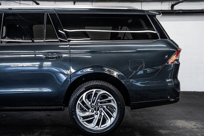 2025 Lincoln Navigator L Reserve
