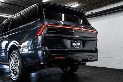 2025 Lincoln Navigator L Reserve