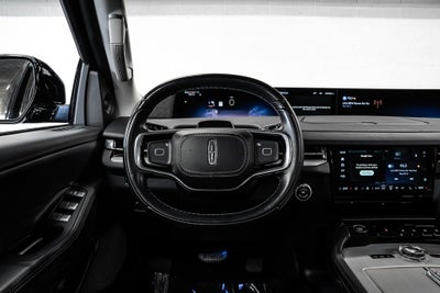 2025 Lincoln Navigator L Reserve