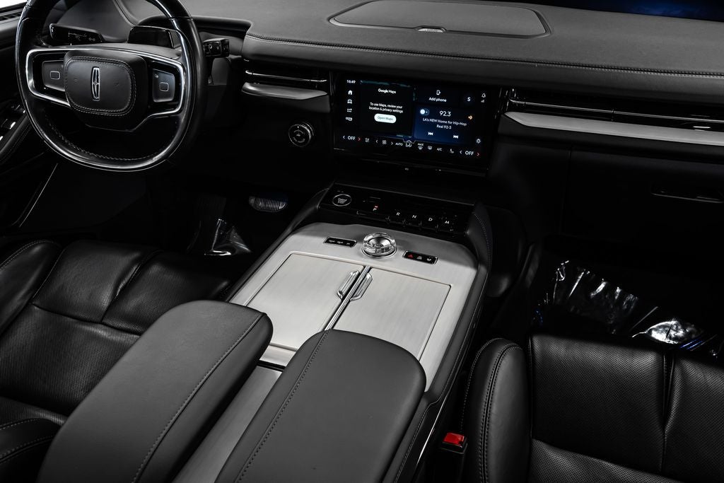 2025 Lincoln Navigator L Reserve