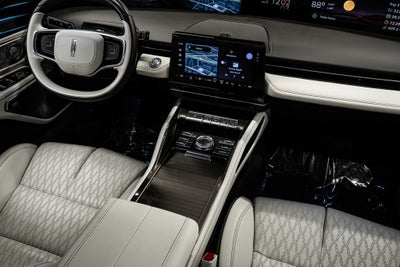 2024 Lincoln Nautilus Black Label Hybrid