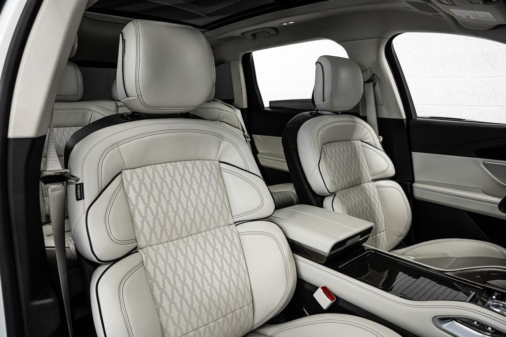 2024 Lincoln Nautilus Black Label Hybrid