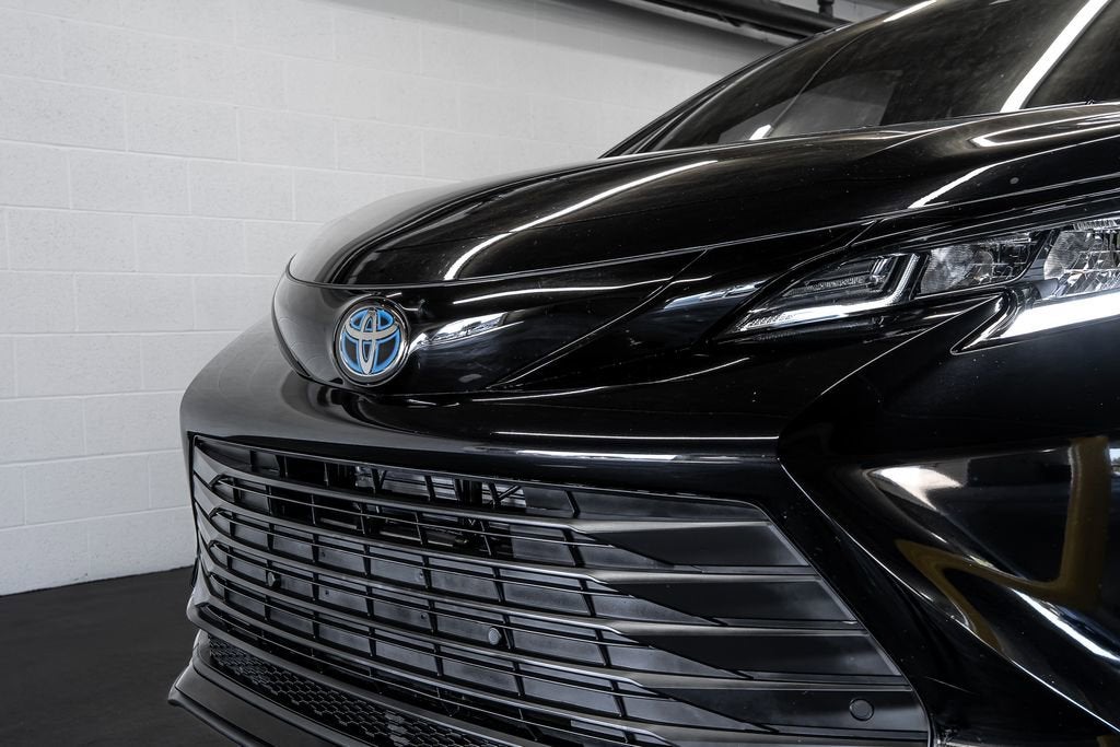 2025 Toyota Sienna Woodland Edition