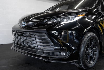 2025 Toyota Sienna Woodland Edition