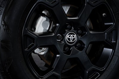 2025 Toyota Sienna Woodland Edition