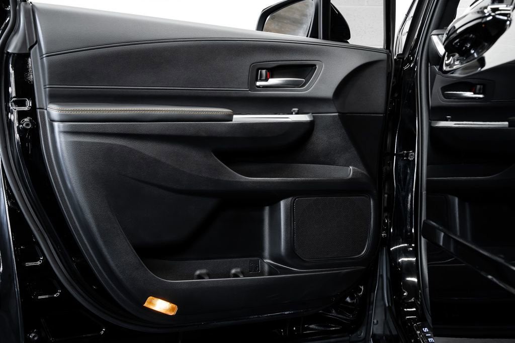 2025 Toyota Sienna Woodland Edition