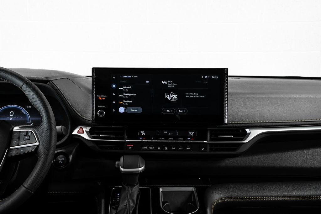 2025 Toyota Sienna Woodland Edition