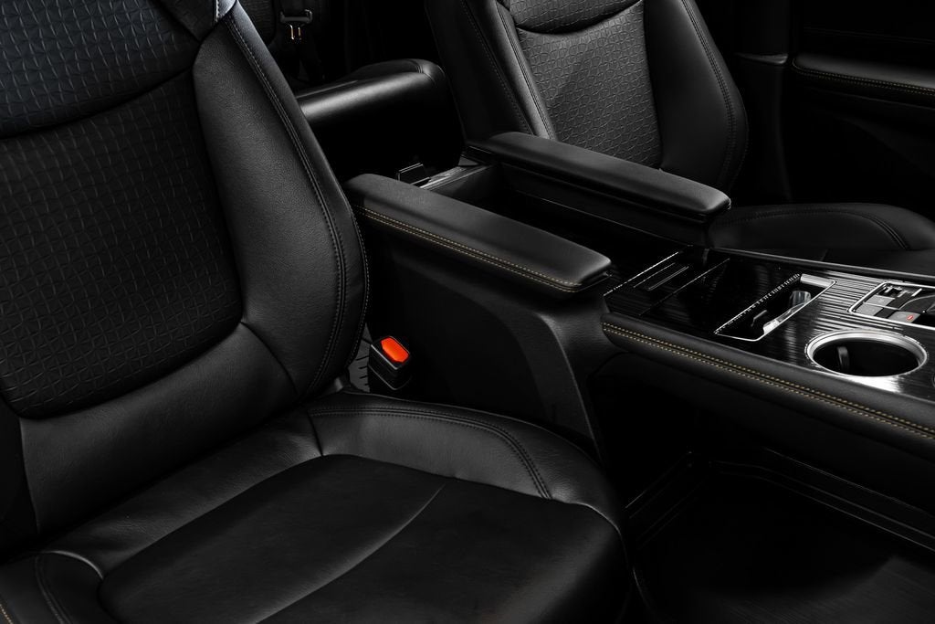 2025 Toyota Sienna Woodland Edition