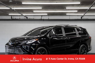 2025 Toyota Sienna Woodland Edition