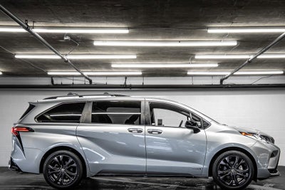 2021 Toyota Sienna XSE
