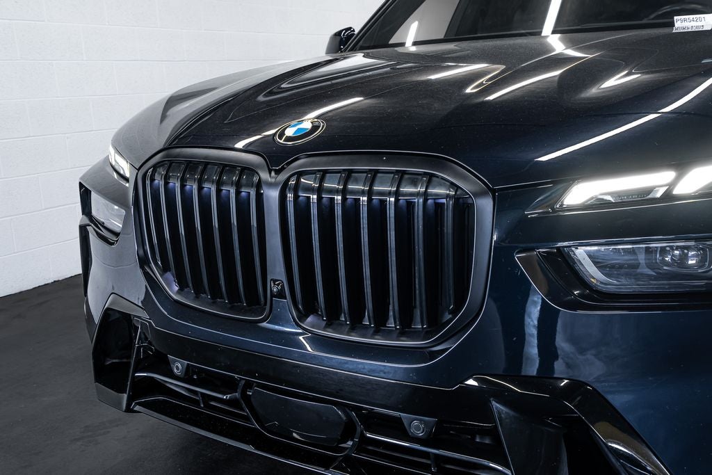 2023 BMW X7 xDrive40i M Sport Package