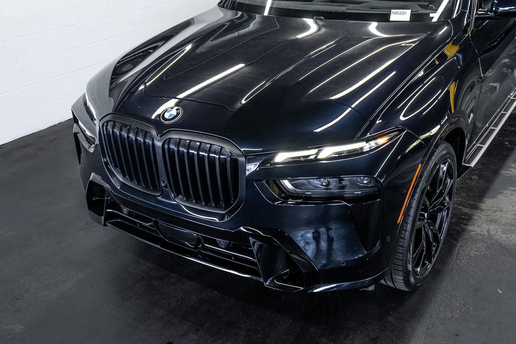 2023 BMW X7 xDrive40i M Sport Package