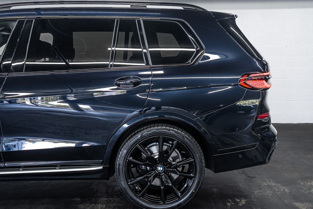 2023 BMW X7 xDrive40i M Sport Package