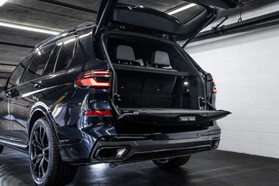 2023 BMW X7 xDrive40i M Sport Package