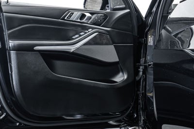 2023 BMW X7 xDrive40i M Sport Package