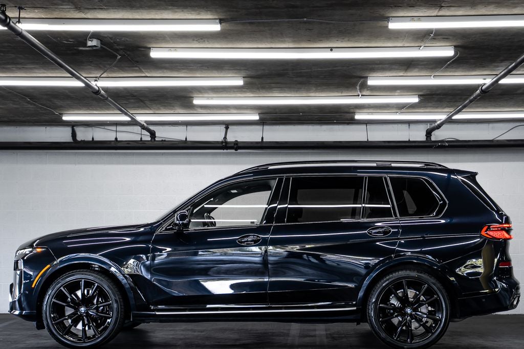 2023 BMW X7 xDrive40i M Sport Package
