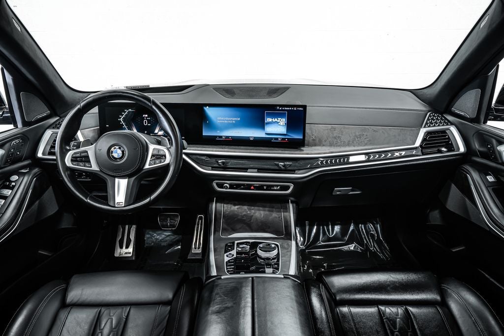 2023 BMW X7 xDrive40i M Sport Package