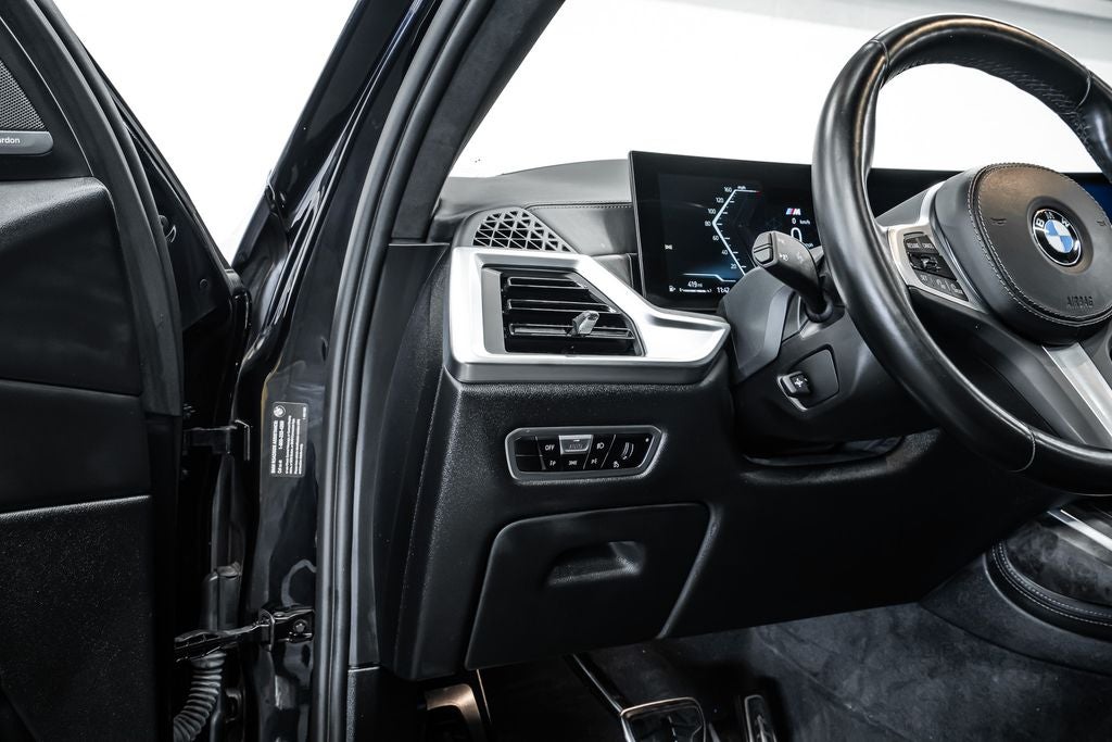 2023 BMW X7 xDrive40i M Sport Package