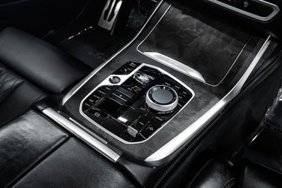 2023 BMW X7 xDrive40i M Sport Package