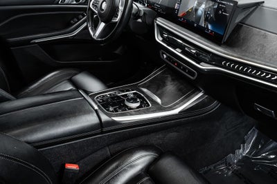 2023 BMW X7 xDrive40i M Sport Package