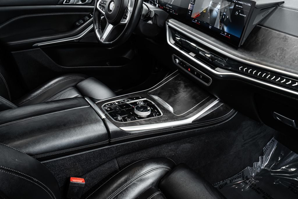 2023 BMW X7 xDrive40i M Sport Package