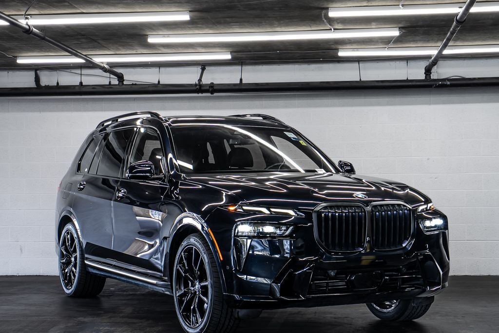 2023 BMW X7 xDrive40i M Sport Package